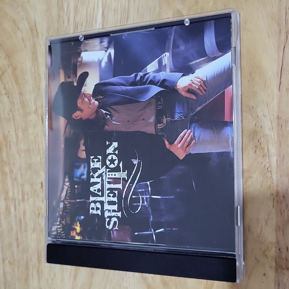 Blake  Shelton - Self Titled CD